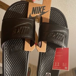 Nike slides